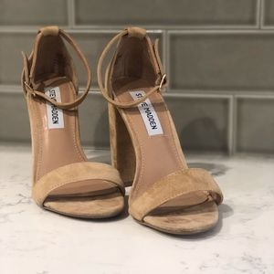 Steve Madden nude suede heels (5.5)